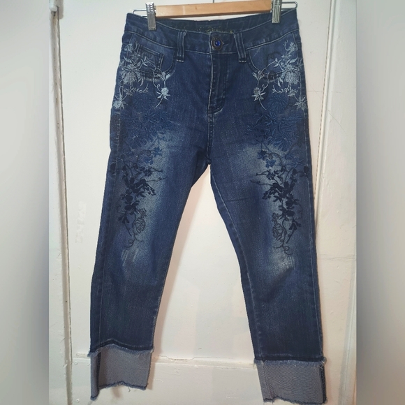 Jeans - Picture 1 of 5